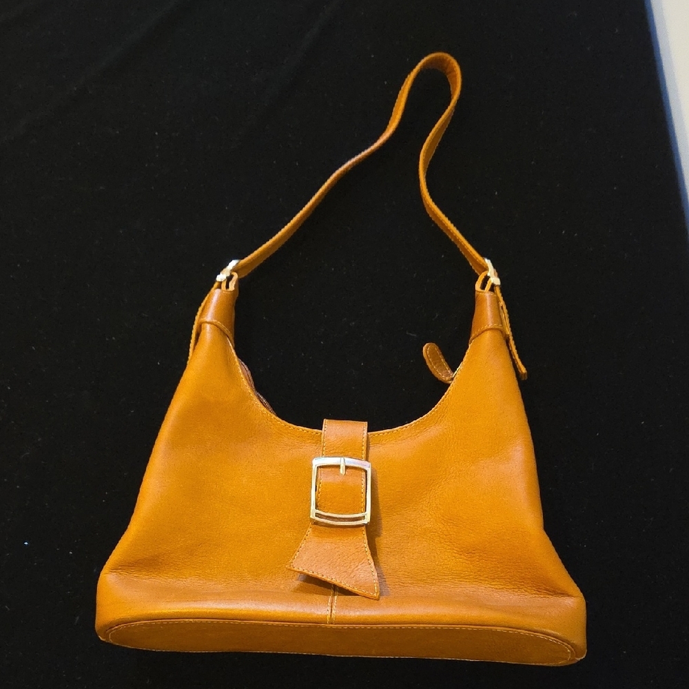 Colombian elegant Tan Leather Shoulder Bag